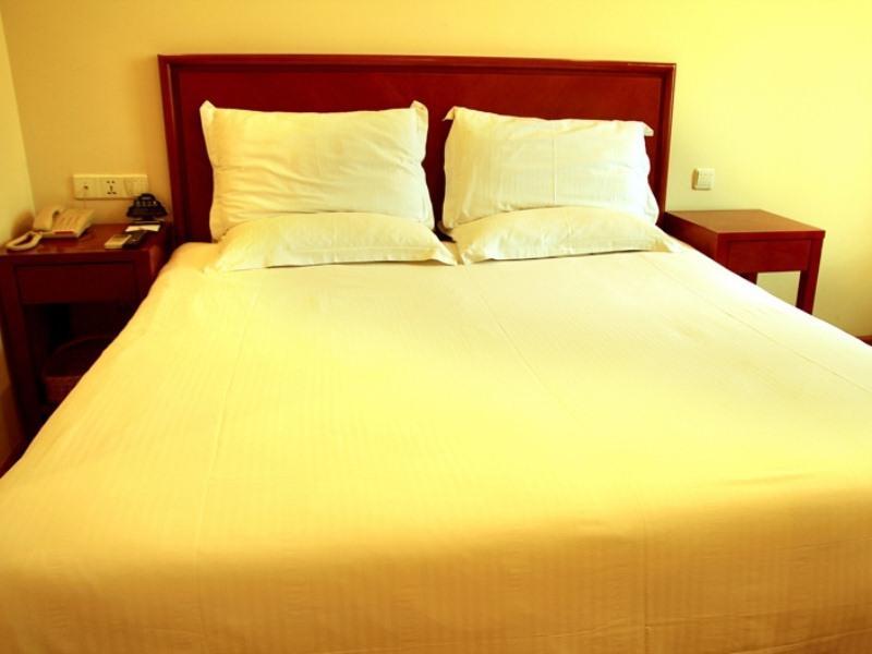 Greentree Inn Chongqing Yuzhou Road Hotel Dış mekan fotoğraf
